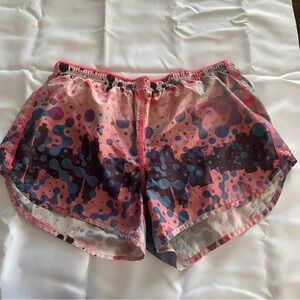 Reebok Womens Pink Paint Splatter Yoga Running Gym Shorts Size Small Cooling